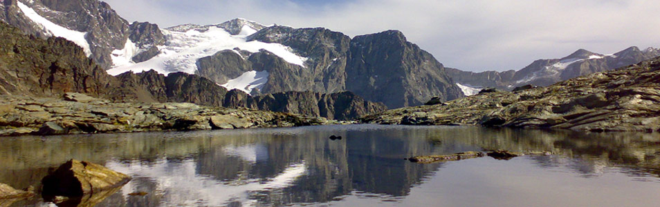 Laghetto ai piedi del Pizzo Scalino